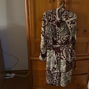 Evan Picone Silk two piece top Size 6 & Skirt Size 4 in beautiful Berry & off w.